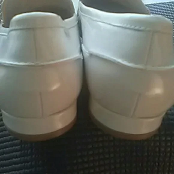 New Nine West Cream Patent Flats Loafer Slip On Shoes  Women's Size 9M - Picture 9 of 11